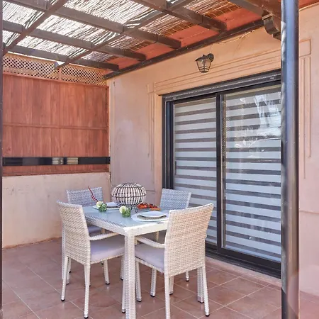 Holiday home Castor